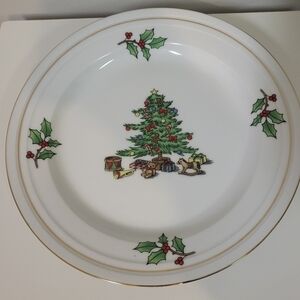 Vintage Tienshan Holiday Hostess China Christmas Plate Set Of 4